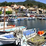 Le Repaire De La Cadière à 5mn Des Plages ! Hébergement de vacances Saint-Cyr-sur-Mer